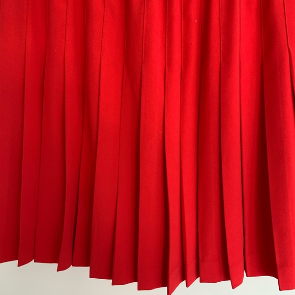 Dress - Picture 1 of 3